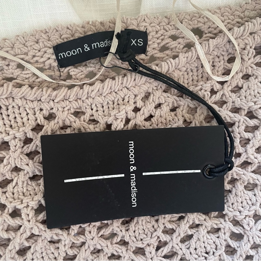 NWT moon & Madison Knitted sweater - Picture 2 of 2